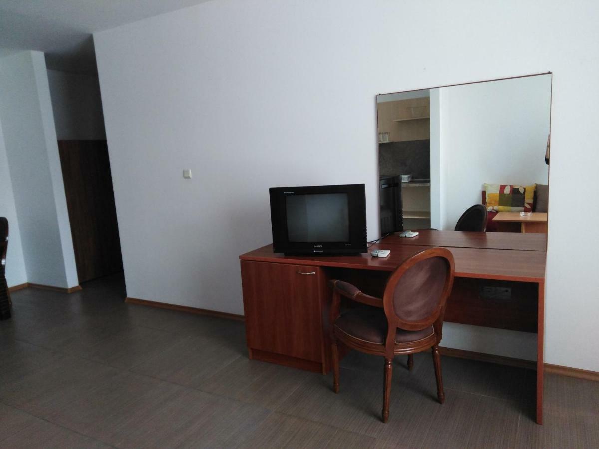 Vm Apartments Robinson Beach Ahyolu Dış mekan fotoğraf