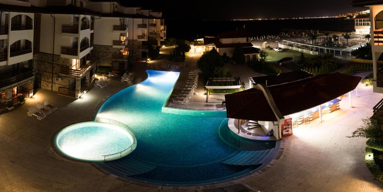 Vm Apartments Robinson Beach Ahyolu Dış mekan fotoğraf