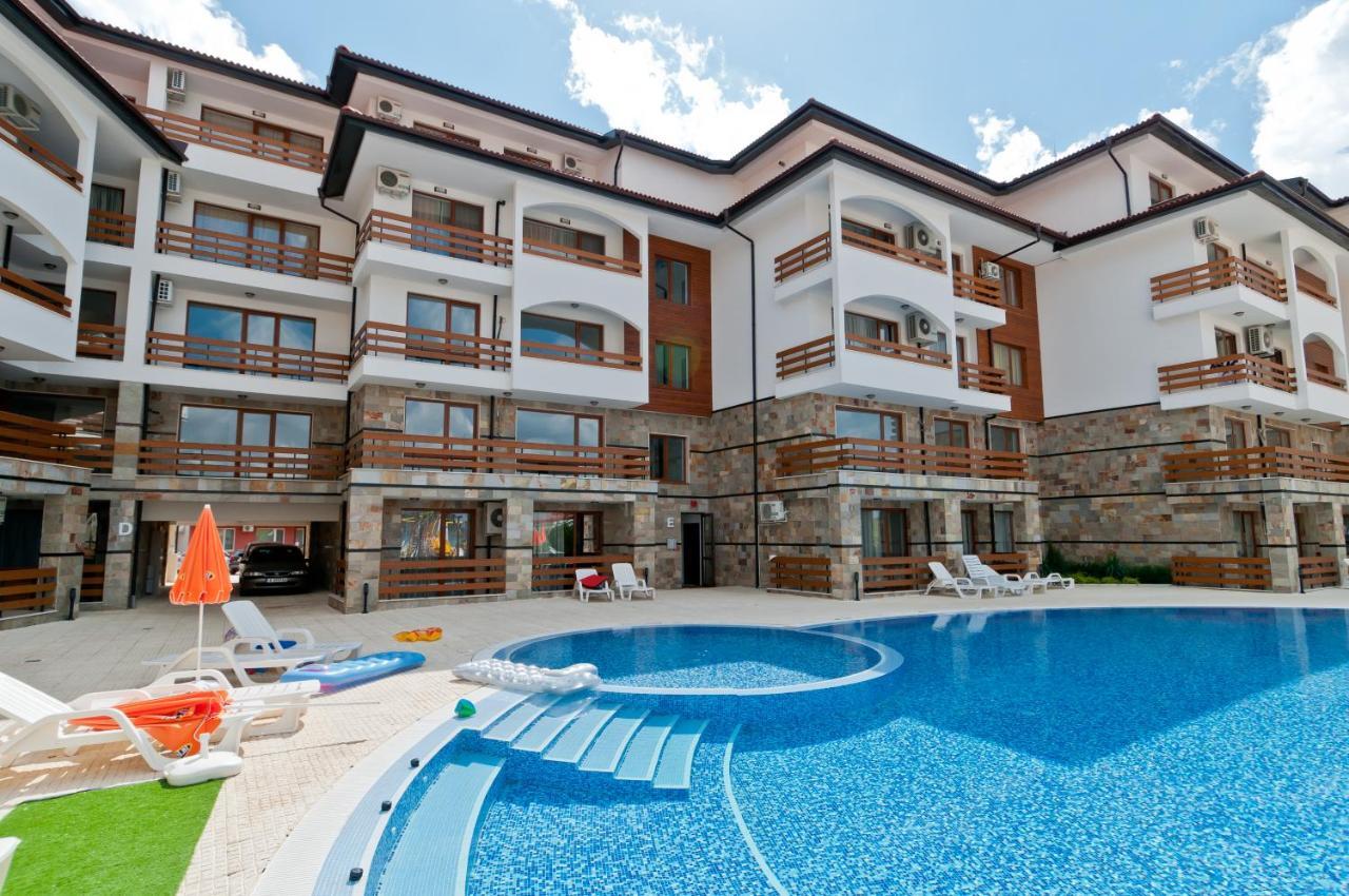 Vm Apartments Robinson Beach Ahyolu Dış mekan fotoğraf