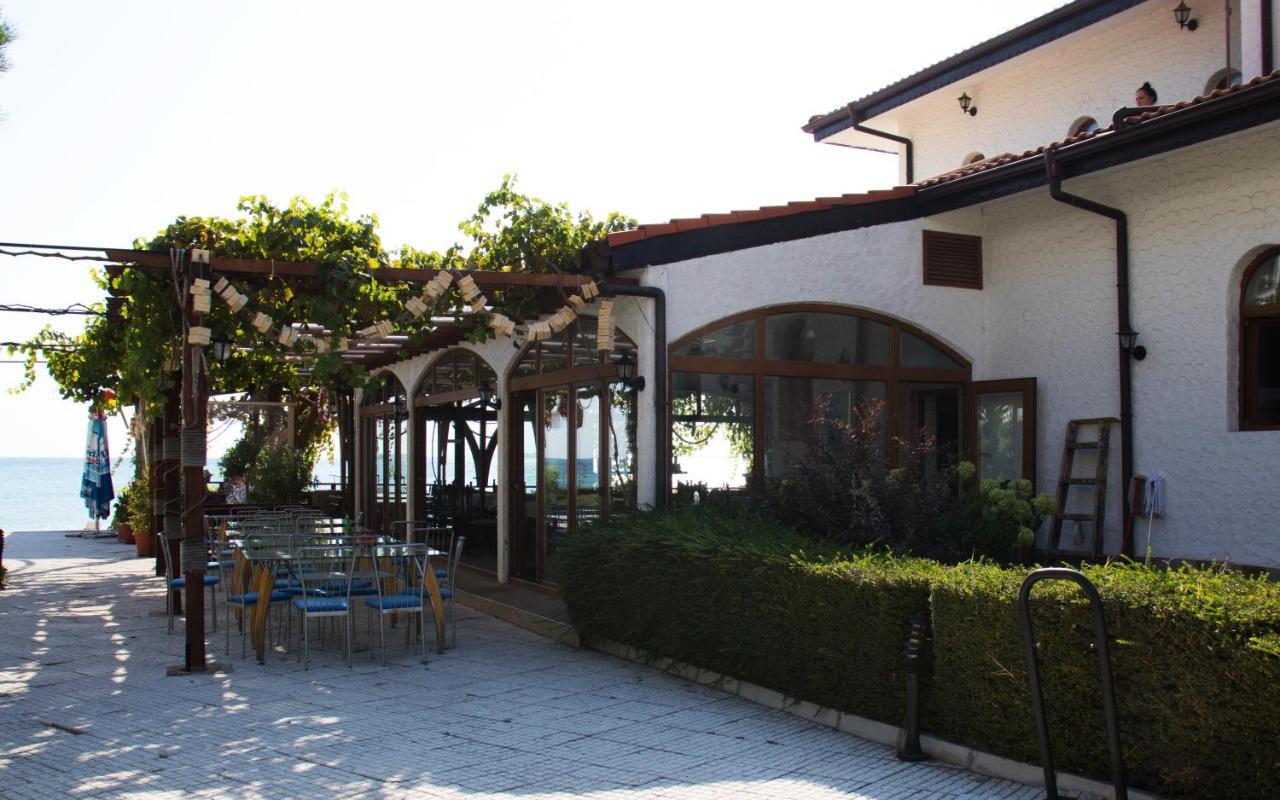 Vm Apartments Robinson Beach Ahyolu Dış mekan fotoğraf