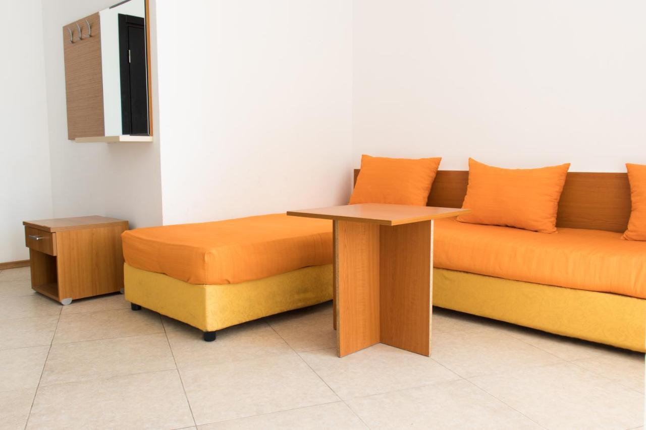Vm Apartments Robinson Beach Ahyolu Dış mekan fotoğraf